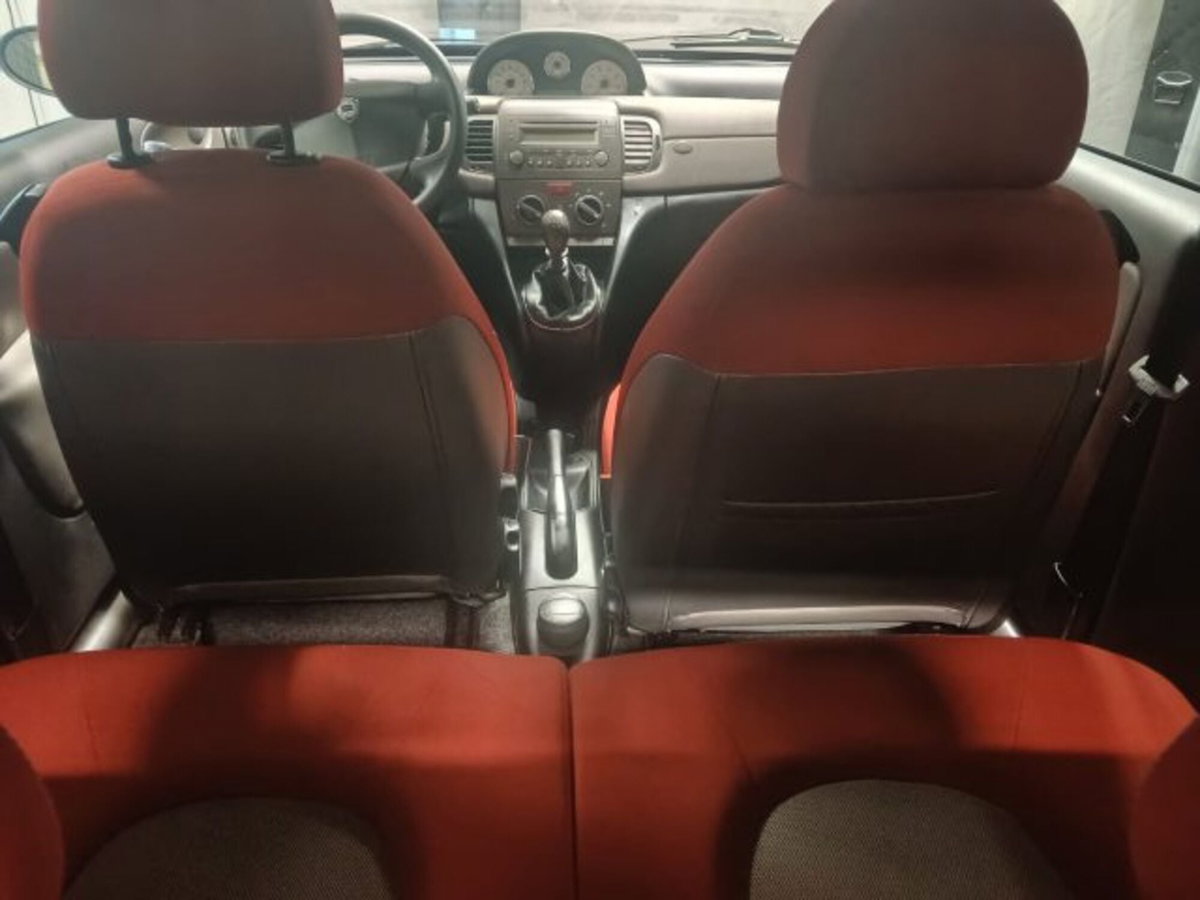 Lancia Ypsilon 1.2 New Oro (3)