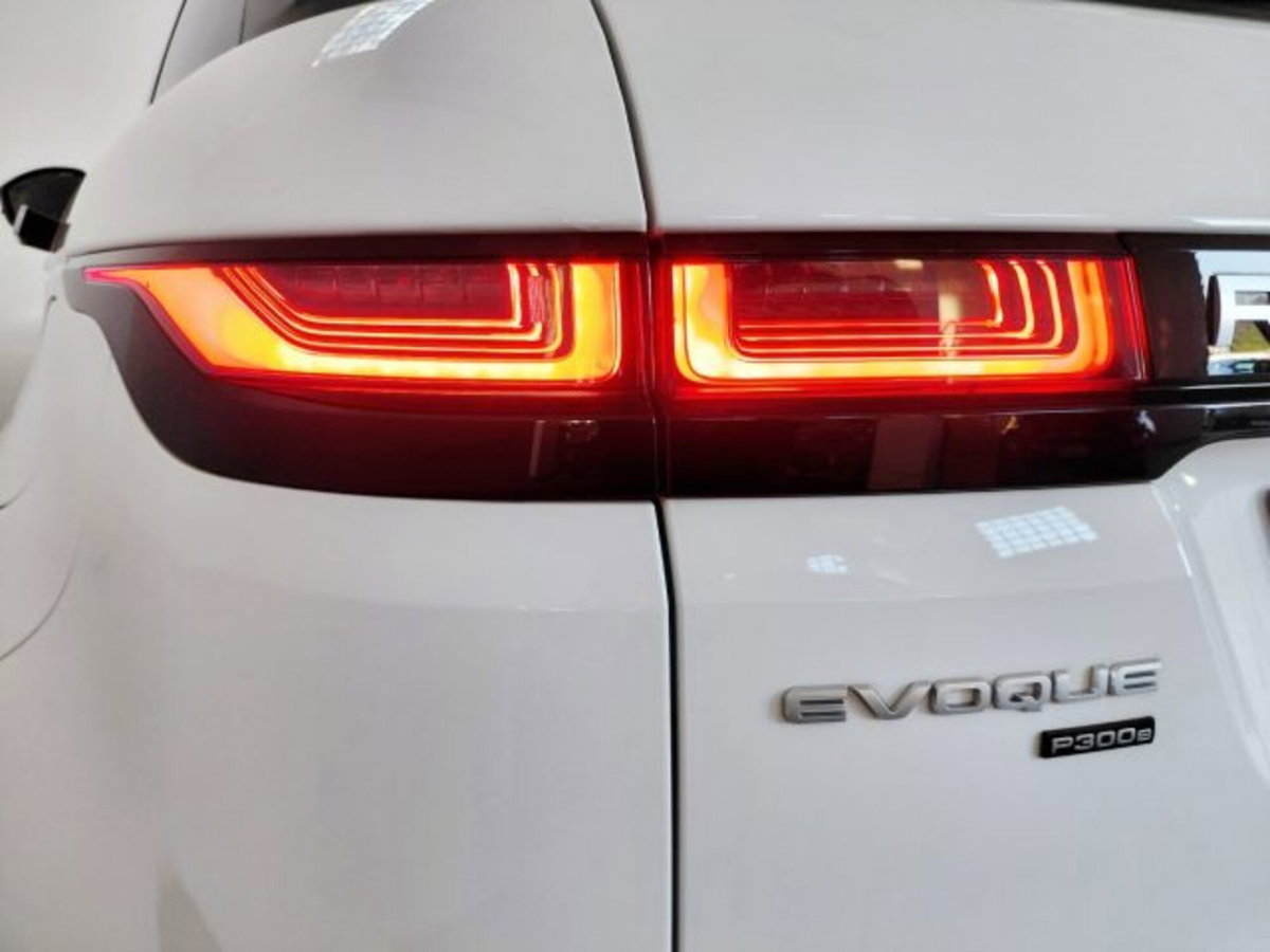 Land Rover Range Rover Evoque 1.5 I3 PHEV 300 CV AWD Auto (10)