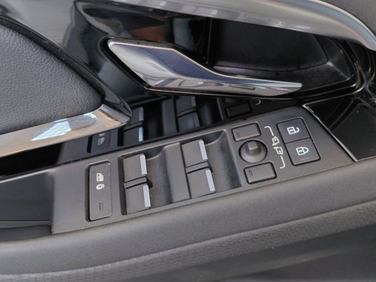 Land Rover Range Rover Evoque 1.5 I3 PHEV 300 CV AWD Auto (20)