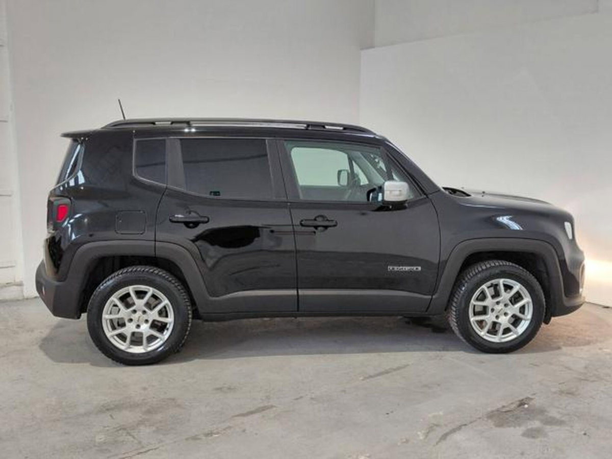 Jeep Renegade 1.3 T4 190CV PHEV 4xe AT6 Limited (3)