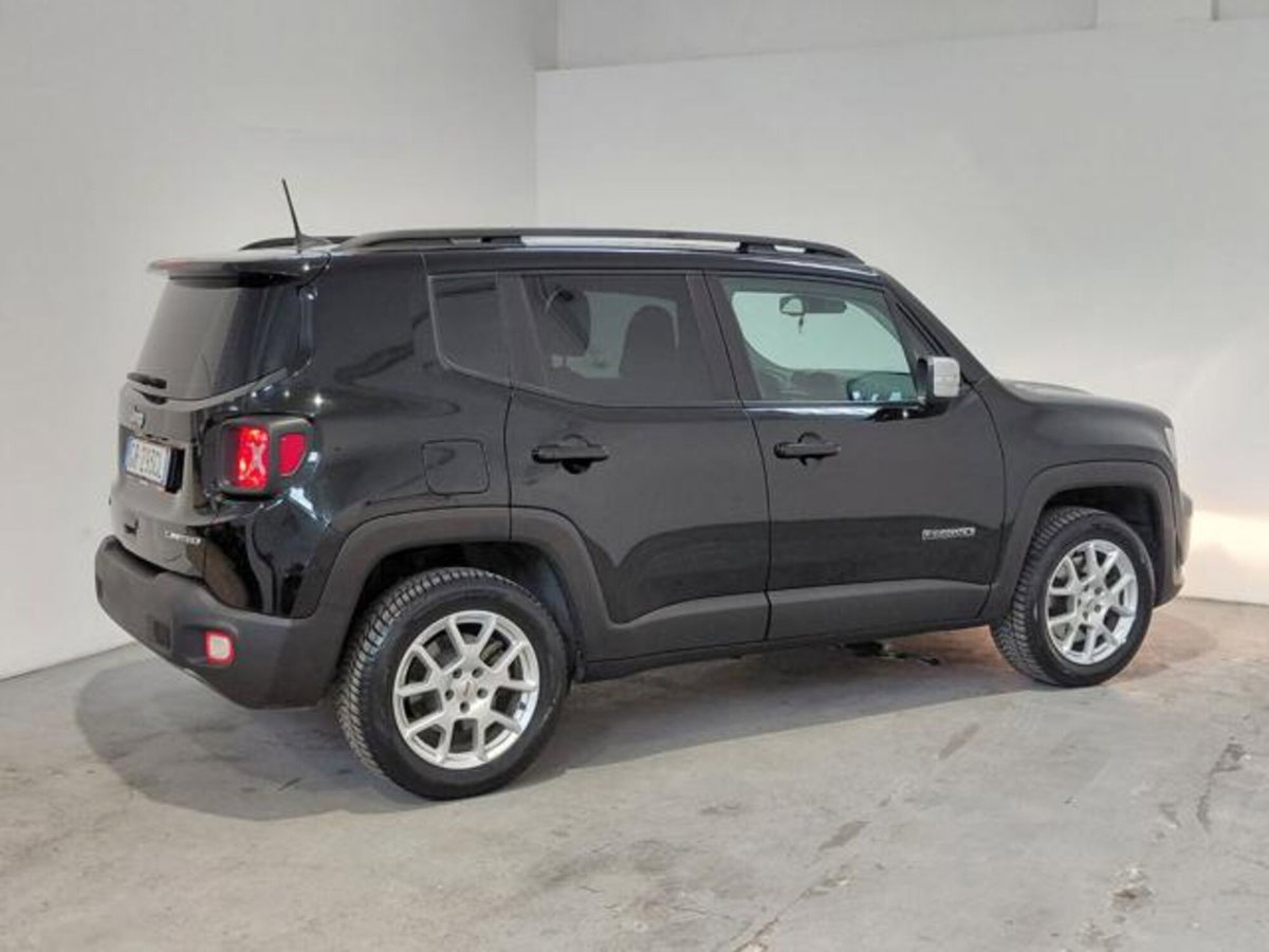 Jeep Renegade 1.3 T4 190CV PHEV 4xe AT6 Limited (4)