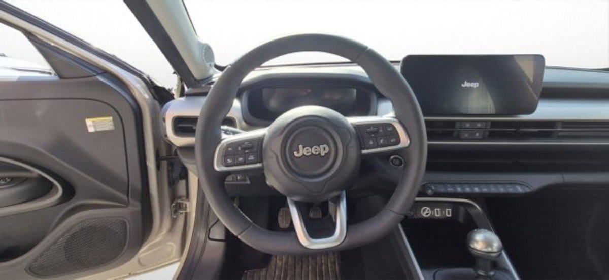 Jeep Avenger 1.2 turbo Longitude fwd 100cv (6)