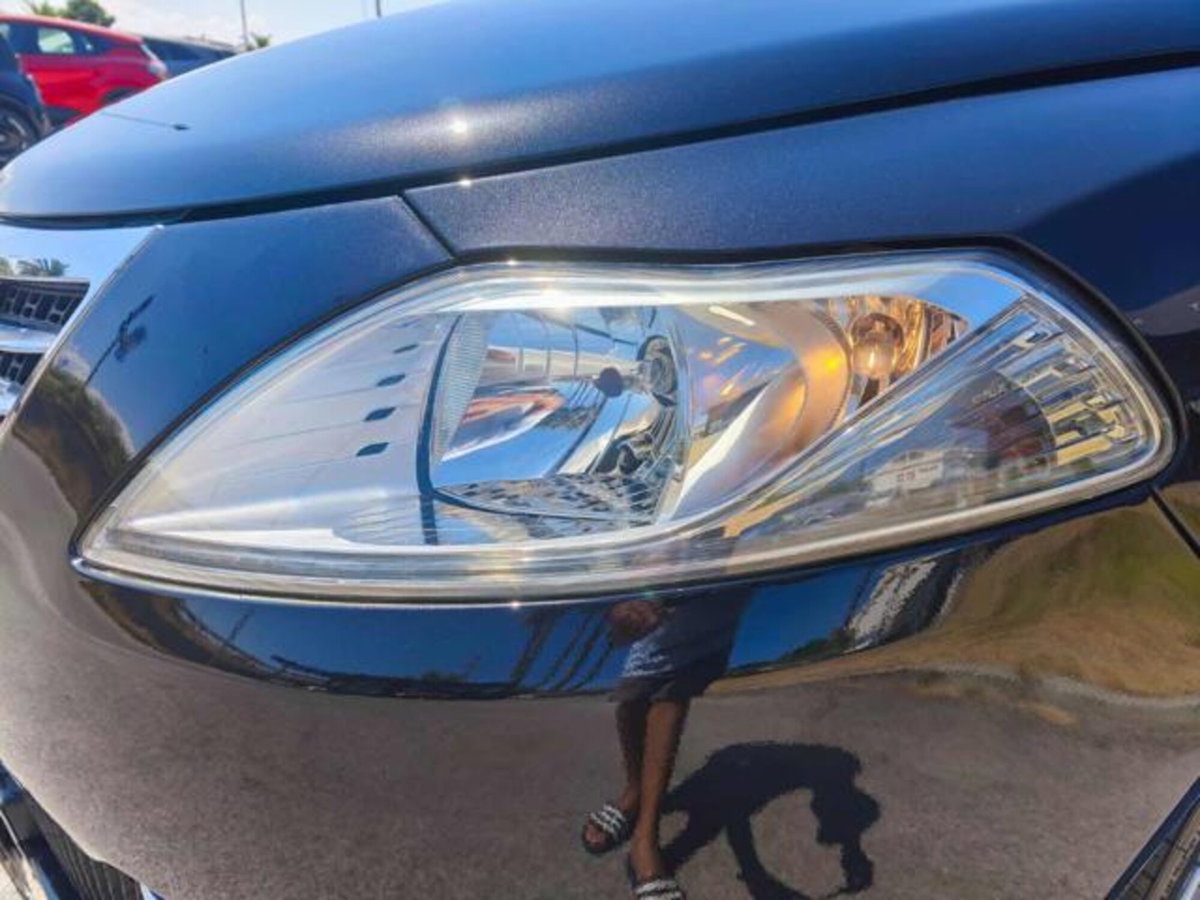 Lancia Ypsilon 1.2 69 CV 5 porte GPL Ecochic Silver (10)