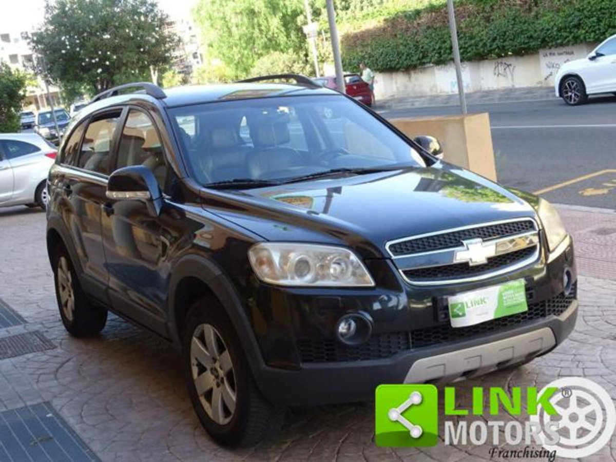 Chevrolet Captiva 2.0 VCDi LT (3)