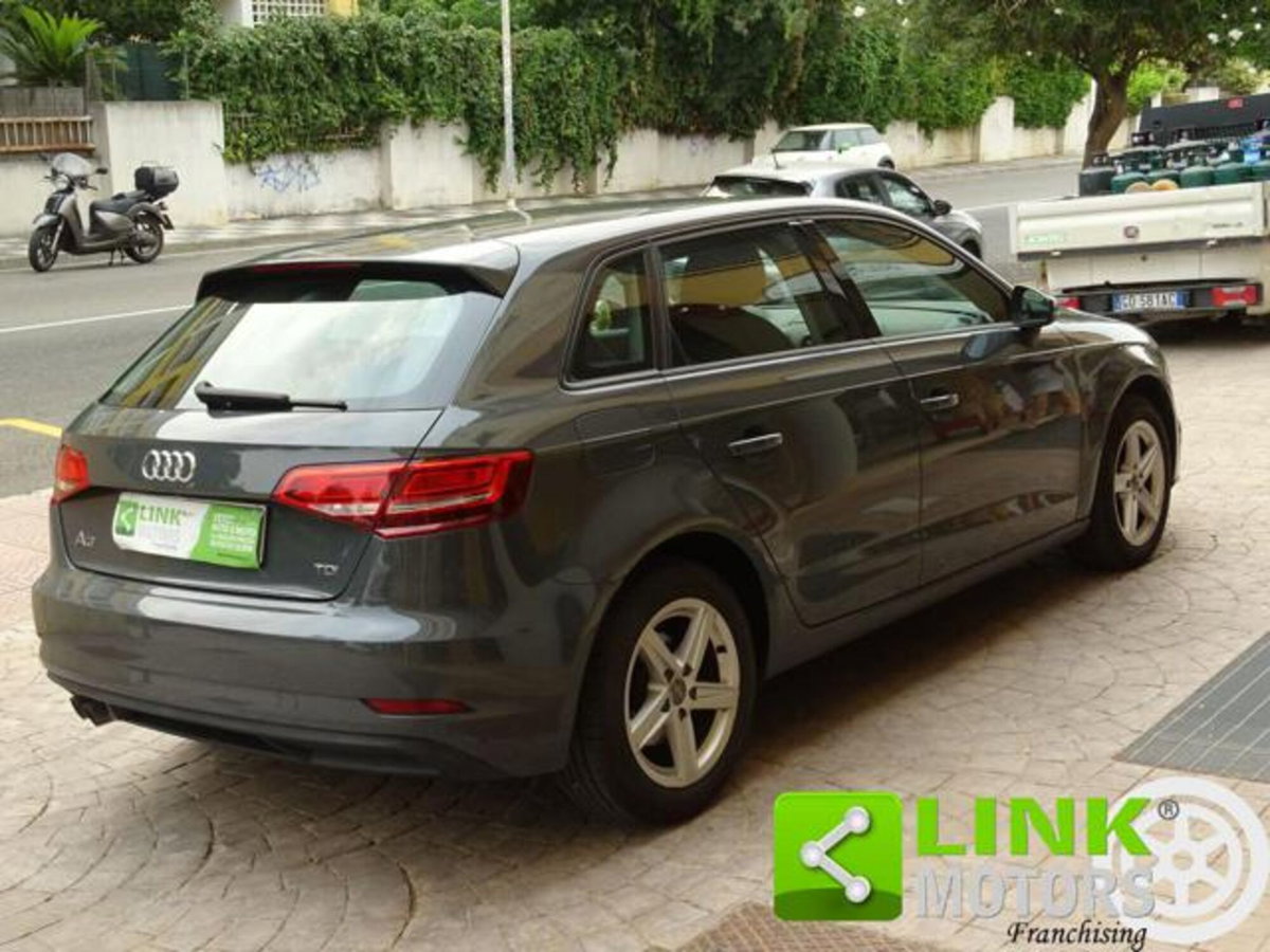 Audi A3 Sportback 2.0 TDI 150 CV clean diesel Attraction (4)