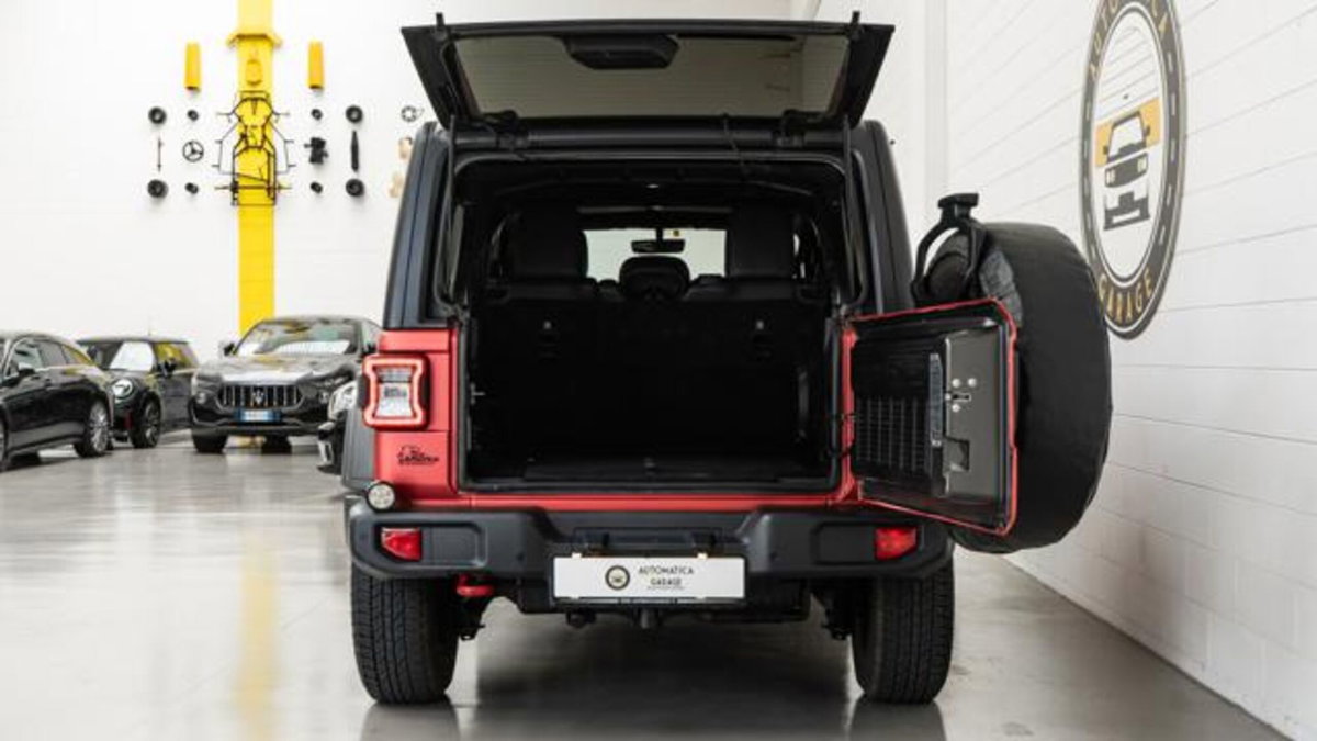 Jeep Wrangler Unlimited 2.2 Mjt II Rubicon (18)