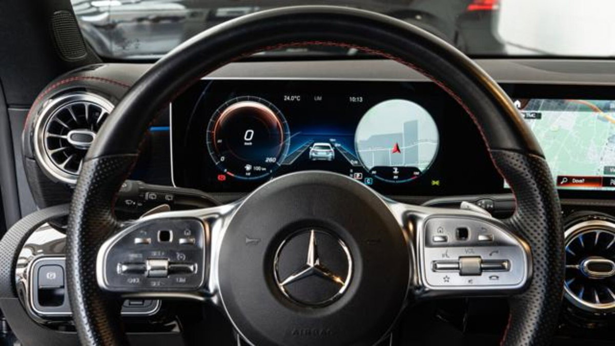 Mercedes-Benz CLA Shooting Brake 200 d Shooting Brake Premium (14)