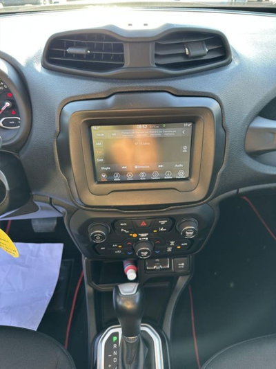 Jeep Renegade 1.6 Mjt DDCT 120 CV Business (11)