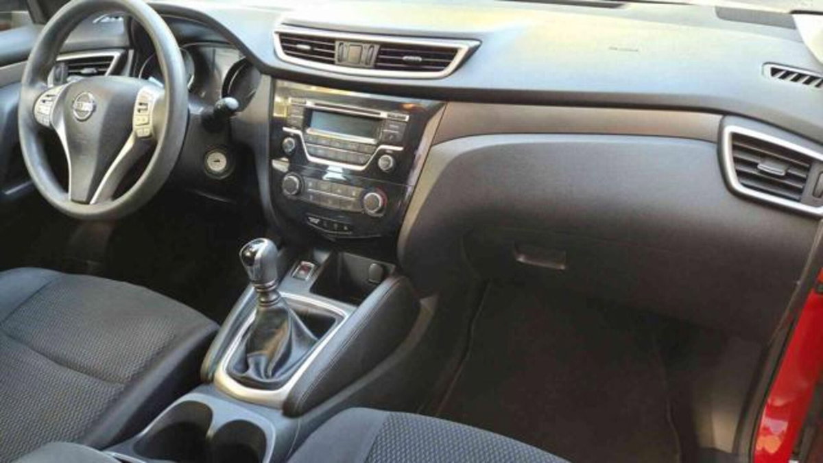 Nissan Qashqai 1.2 DIG-T Business (10)