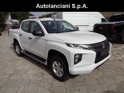 Mitsubishi L200 2.3 D Double Cab 4x4 Hurricane usato
