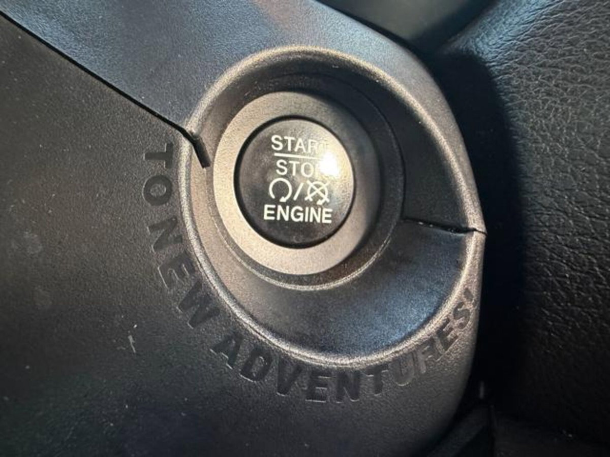 Jeep Renegade 1.6 Mjt 120 CV Limited (17)