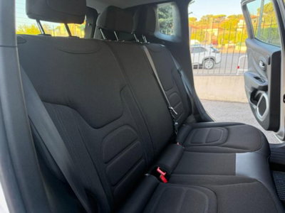 Jeep Renegade 1.6 Mjt 120 CV Limited (9)