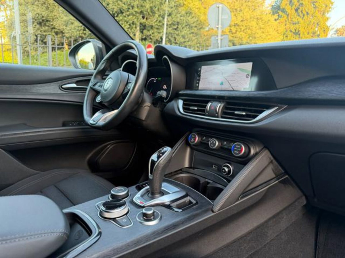 Alfa Romeo Stelvio Stelvio 2.2 Turbodiesel 160 CV AT8 RWD Super Business (11)