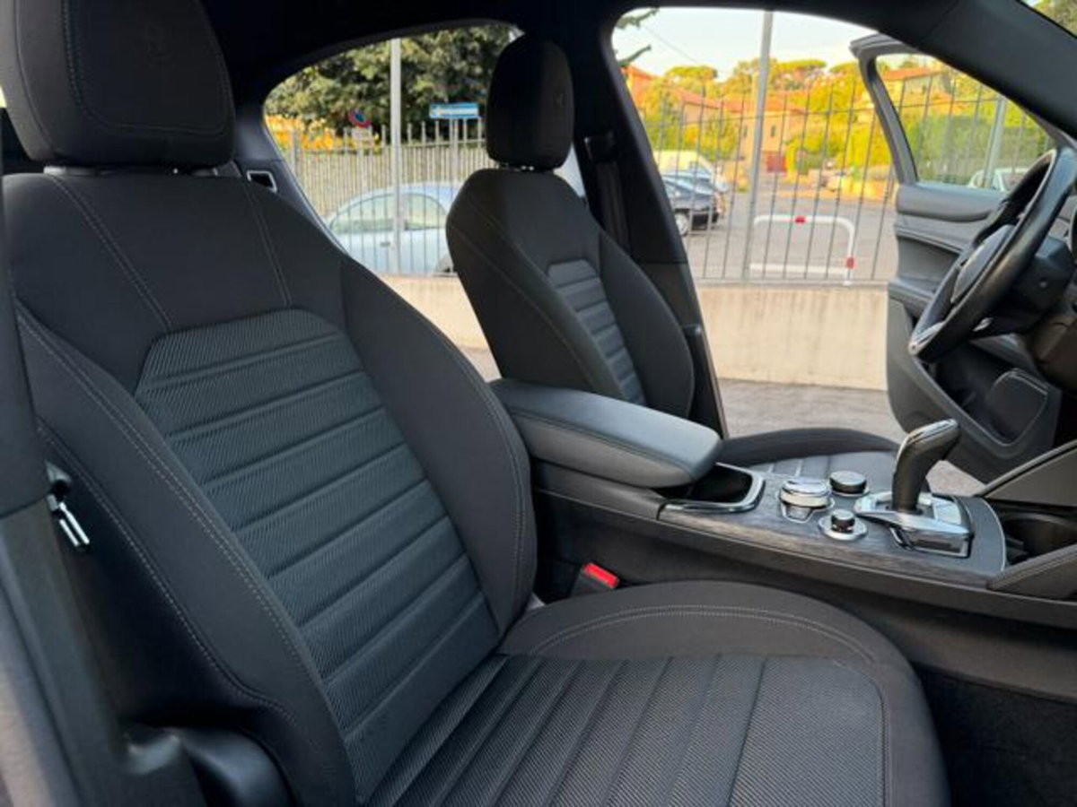 Alfa Romeo Stelvio Stelvio 2.2 Turbodiesel 160 CV AT8 RWD Super Business (12)