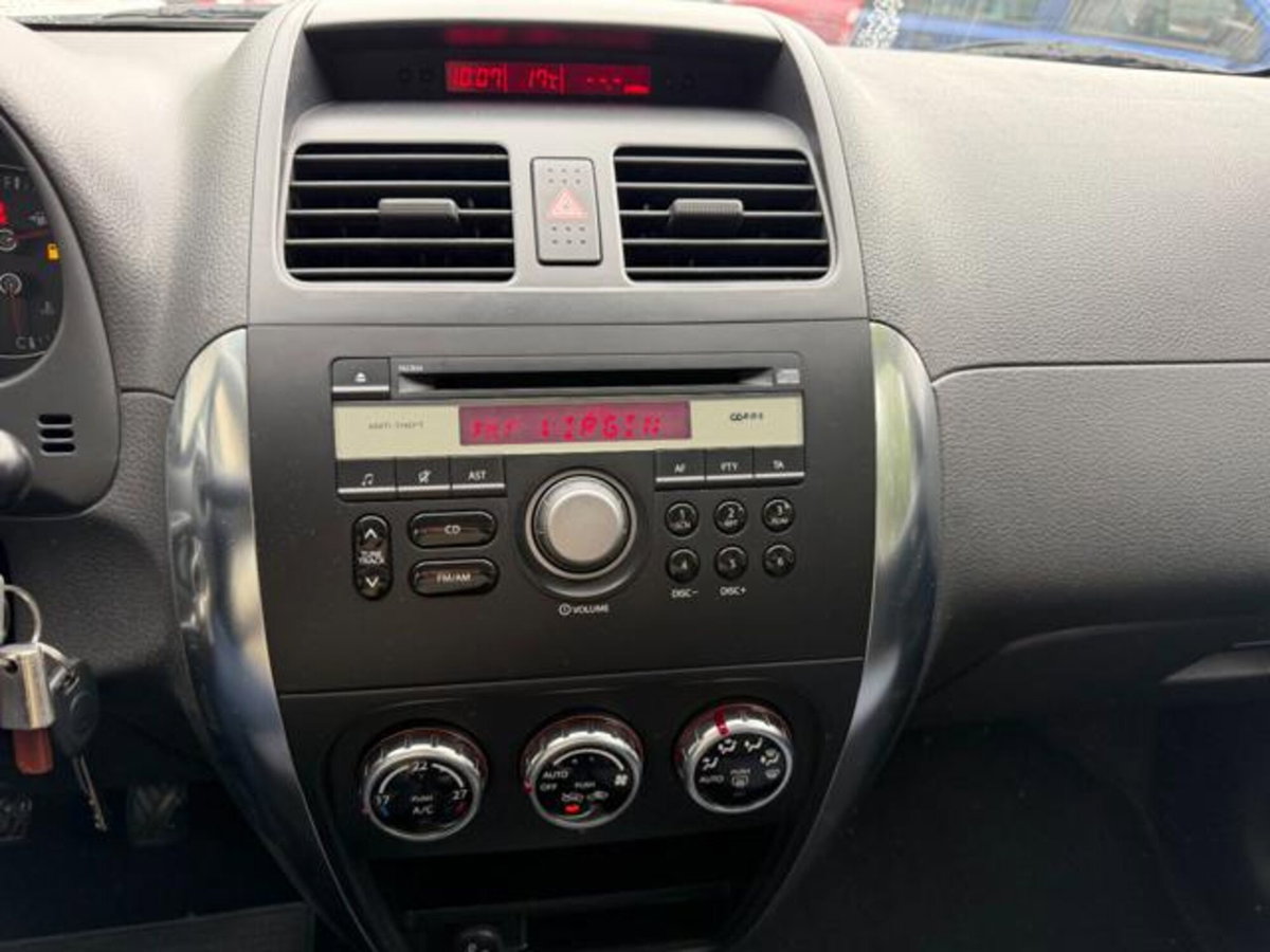 Fiat Sedici 1.9 MJT 4x4 Emotion (9)