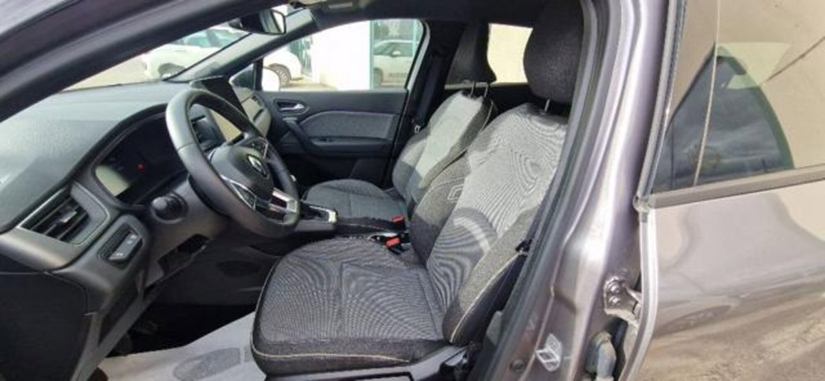 Renault Captur TCe 90 CV Techno (7)
