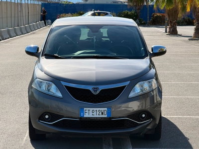 Lancia Ypsilon 1.2 69 CV 5 porte GPL Ecochic Platinum usata