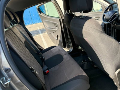 Lancia Ypsilon 1.2 69 CV 5 porte GPL Ecochic Platinum (12)