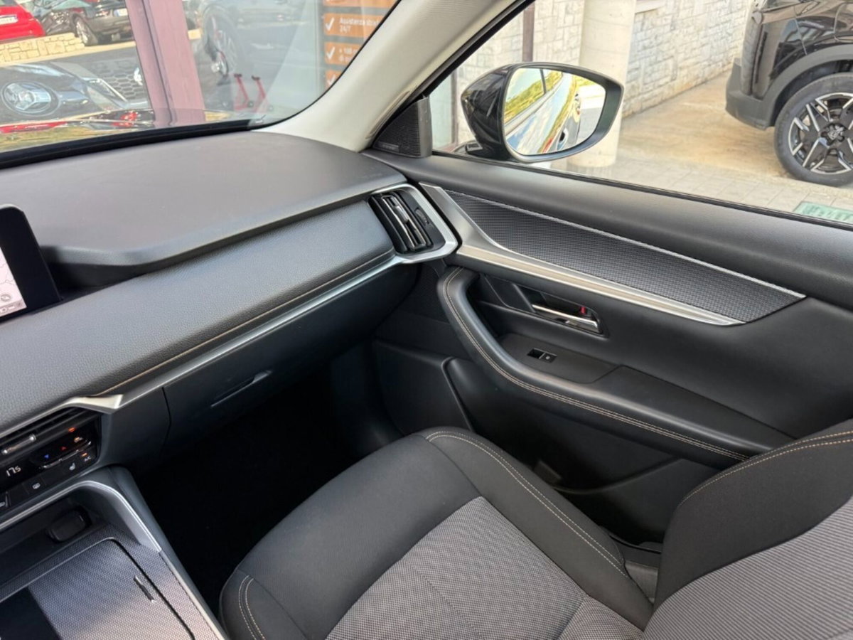 Mazda CX-60 3.3L e-Skyactiv D 200 CV M Hybrid 2WD Takumi (19)