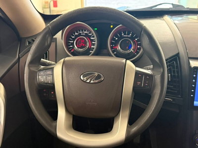 Mahindra XUV500 XUV500 2.2 16V FWD W8 (8)