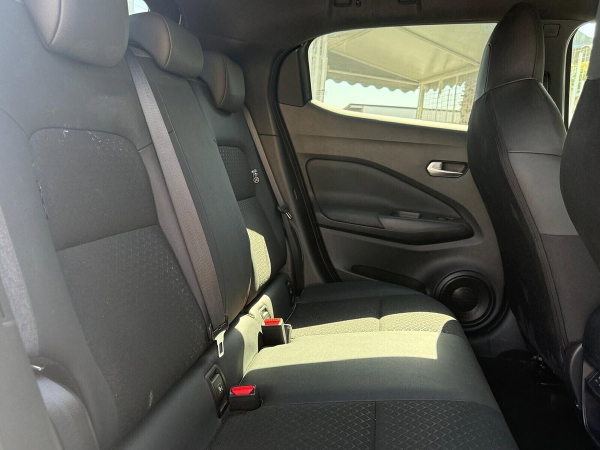 Nissan Juke 1.0 dig-t N-Connecta 114cv (14)