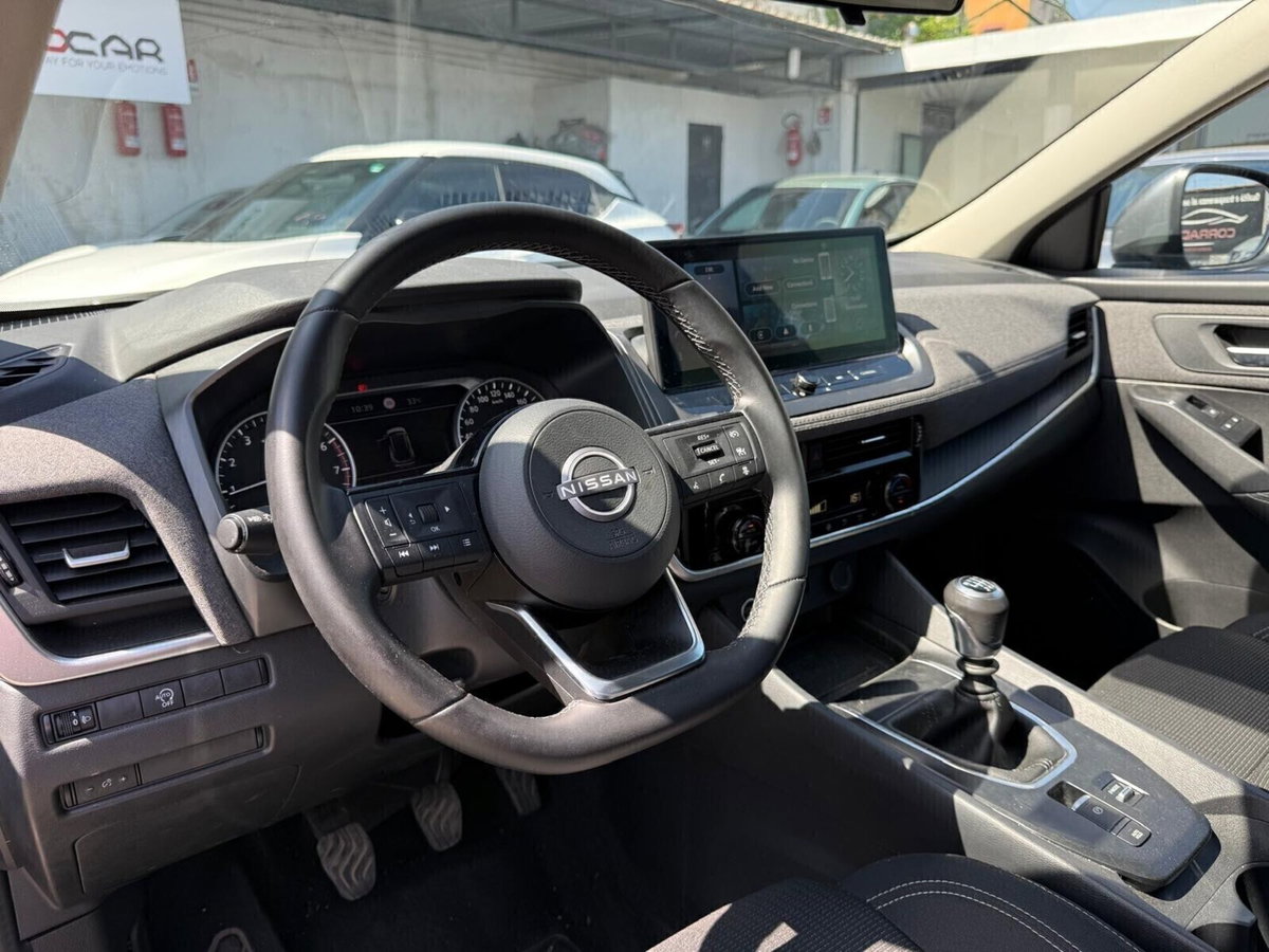 Nissan Qashqai 1.3 mhev Acenta 2wd 140cv (13)