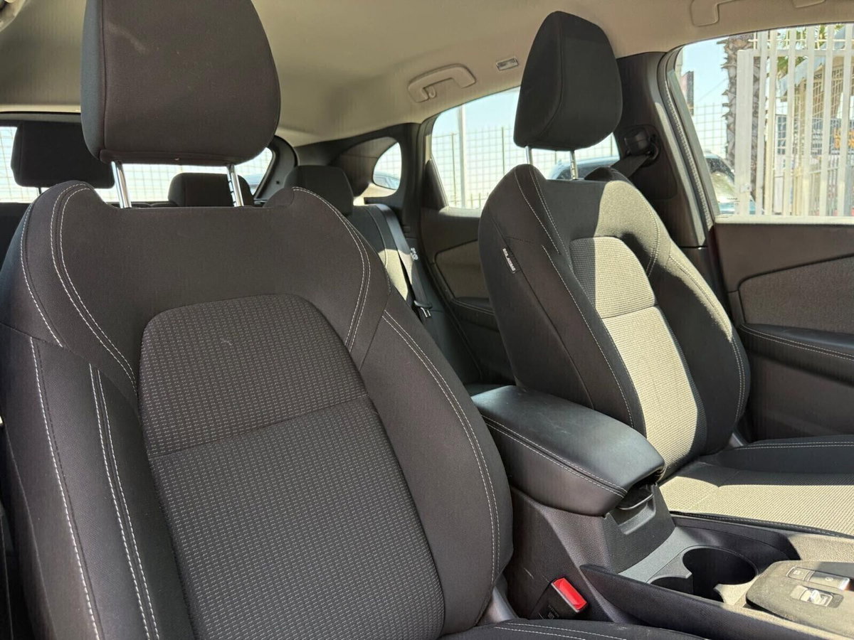 Nissan Qashqai 1.3 mhev Acenta 2wd 140cv (15)