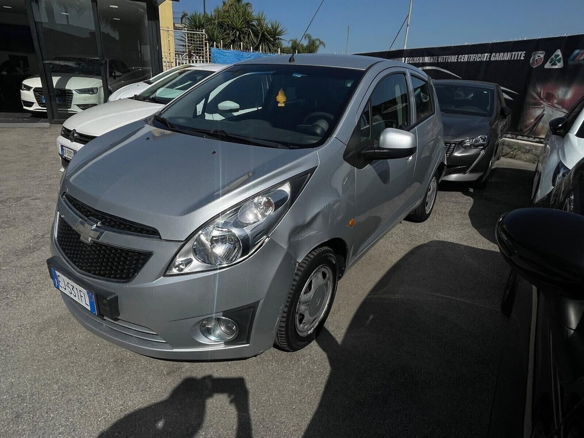 Chevrolet Spark 1.0 LT (3)