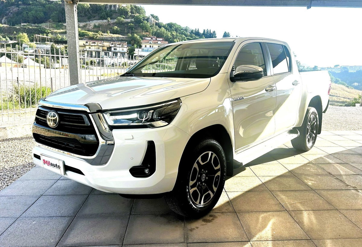 Toyota Hilux 2.D-4D 4WD porte Double Cab Executive