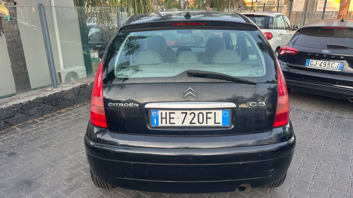 Citroen C3 1.6 HDi 90CV Exclusive (4)