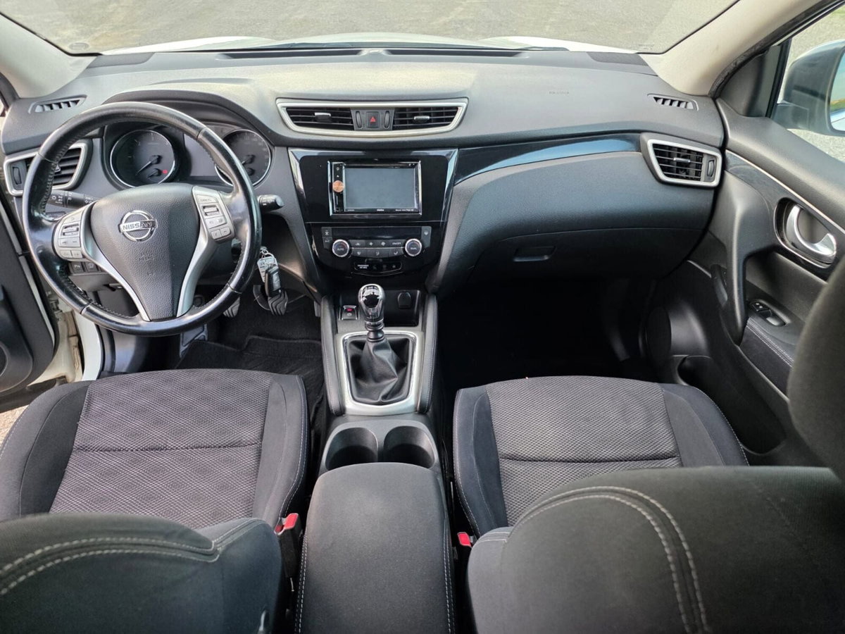 Nissan Qashqai 1.5 dCi DPF Tekna (14)