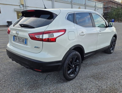 Nissan Qashqai 1.5 dCi DPF Tekna (5)