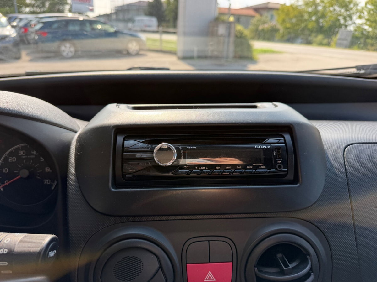Citroen Nemo 1.3 HDi 75CV FAP S&S Multispace (15)