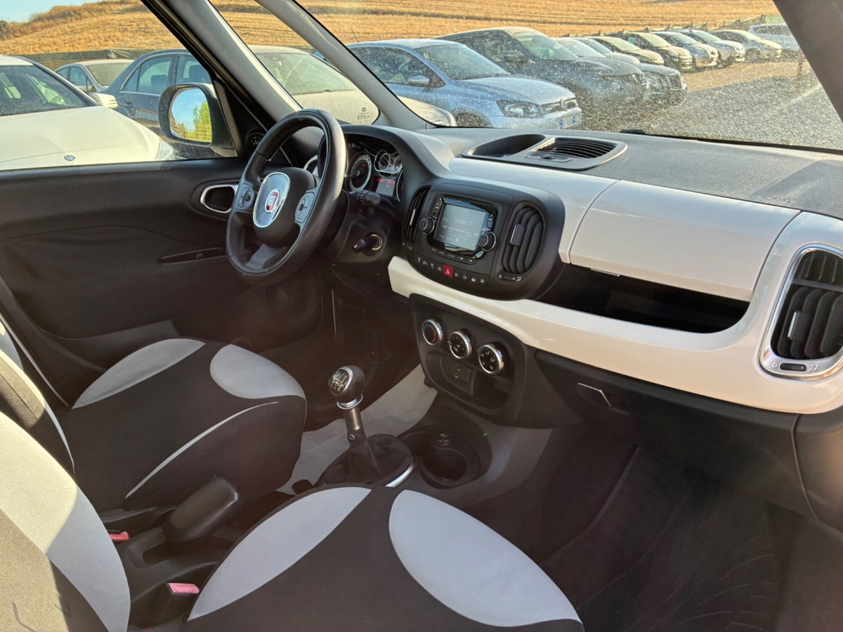 Fiat 500L Living 1.6 Multijet 105 CV Lounge (16)