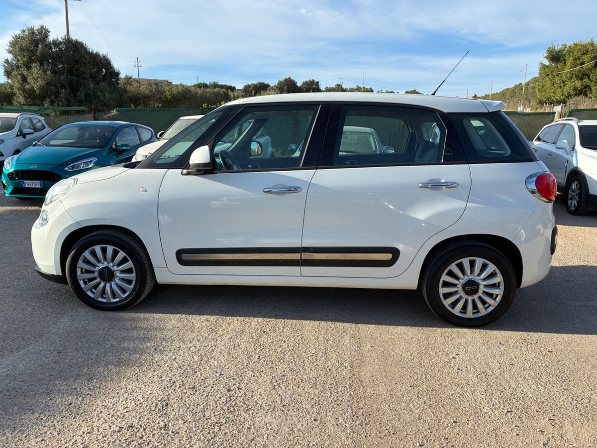 Fiat 500L Living 1.6 Multijet 105 CV Lounge (6)