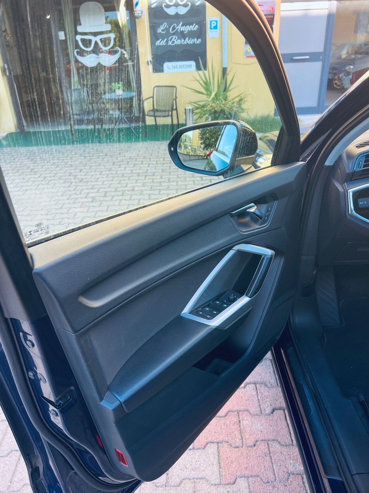 Audi Q3 2.0 TDI 150 CV Business (11)