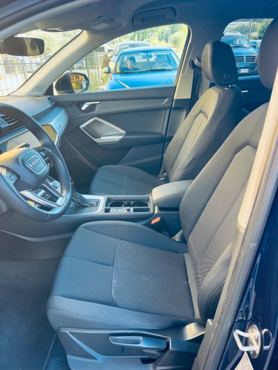 Audi Q3 2.0 TDI 150 CV Business (12)