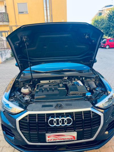Audi Q3 2.0 TDI 150 CV Business (9)