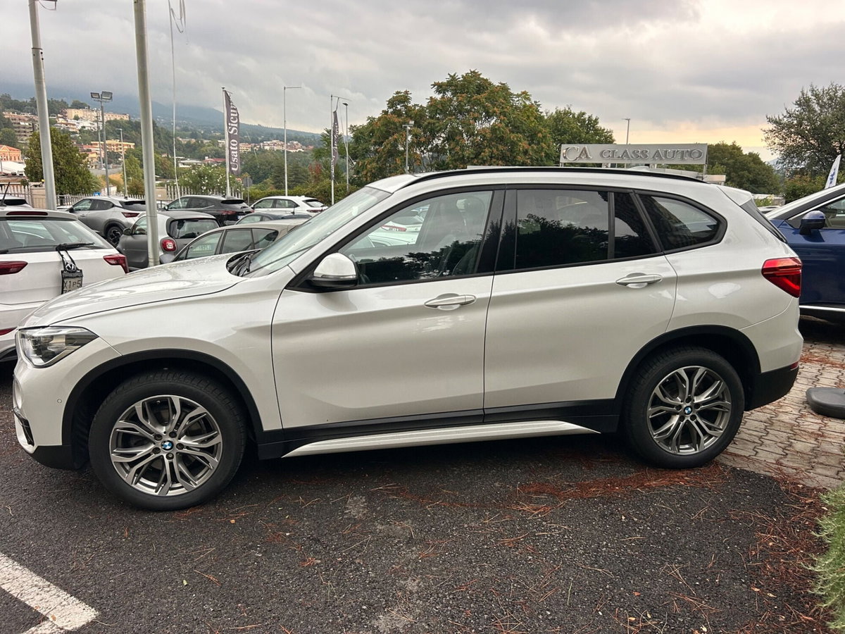 BMW X1 sDrive18d xLine (3)