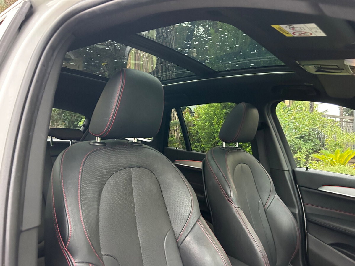 BMW X1 sDrive18d xLine (7)