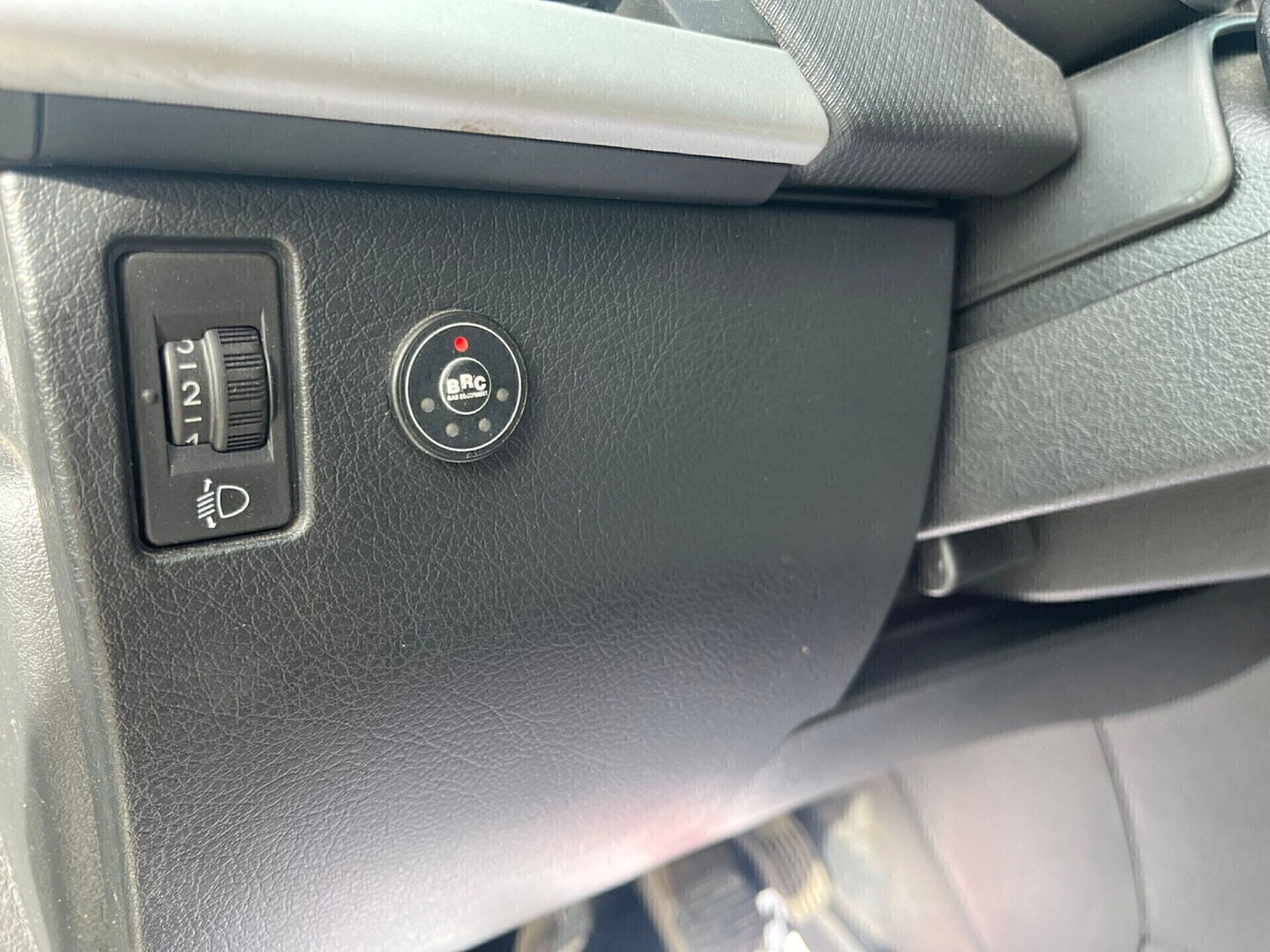 Peugeot 207 8V 75CV 3p. X Line ECO GPL (13)
