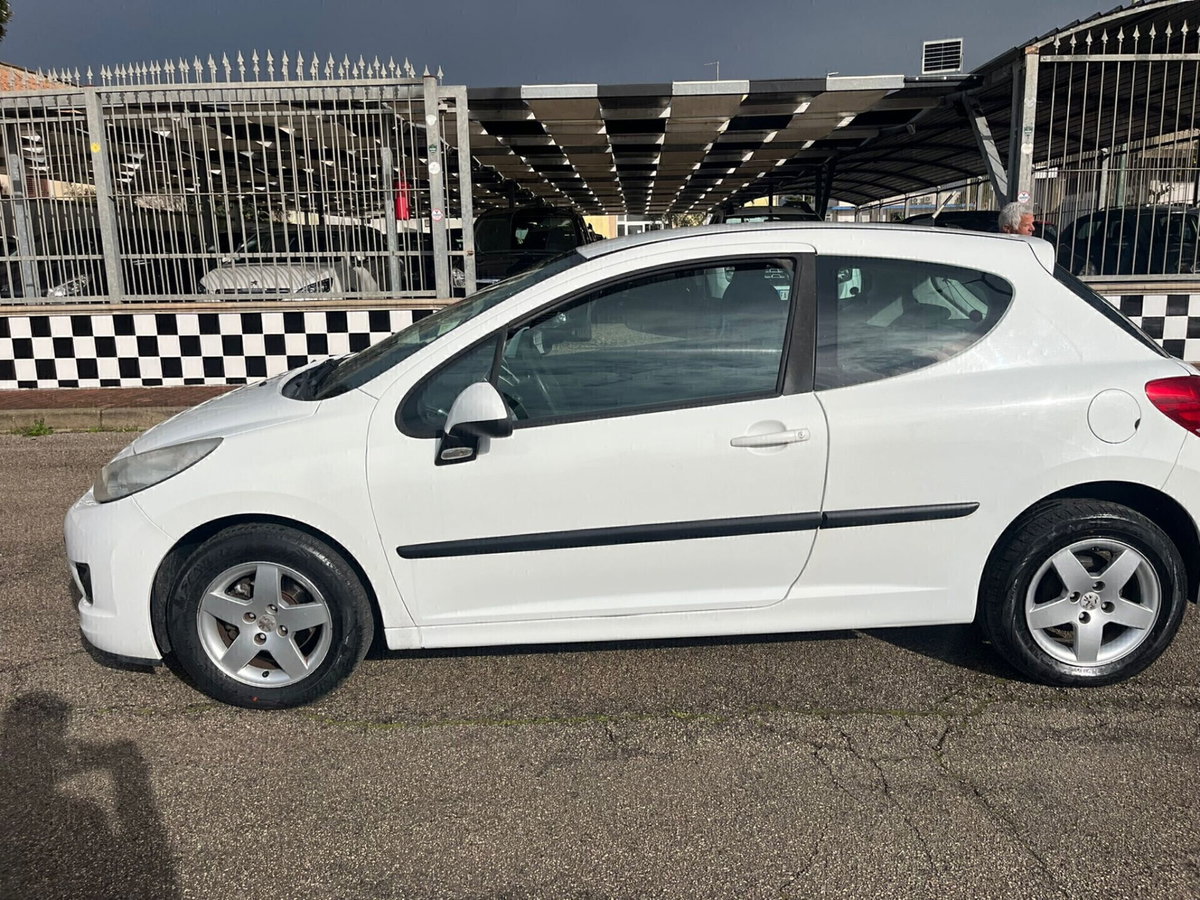 Peugeot 207 8V 75CV 3p. X Line ECO GPL (8)