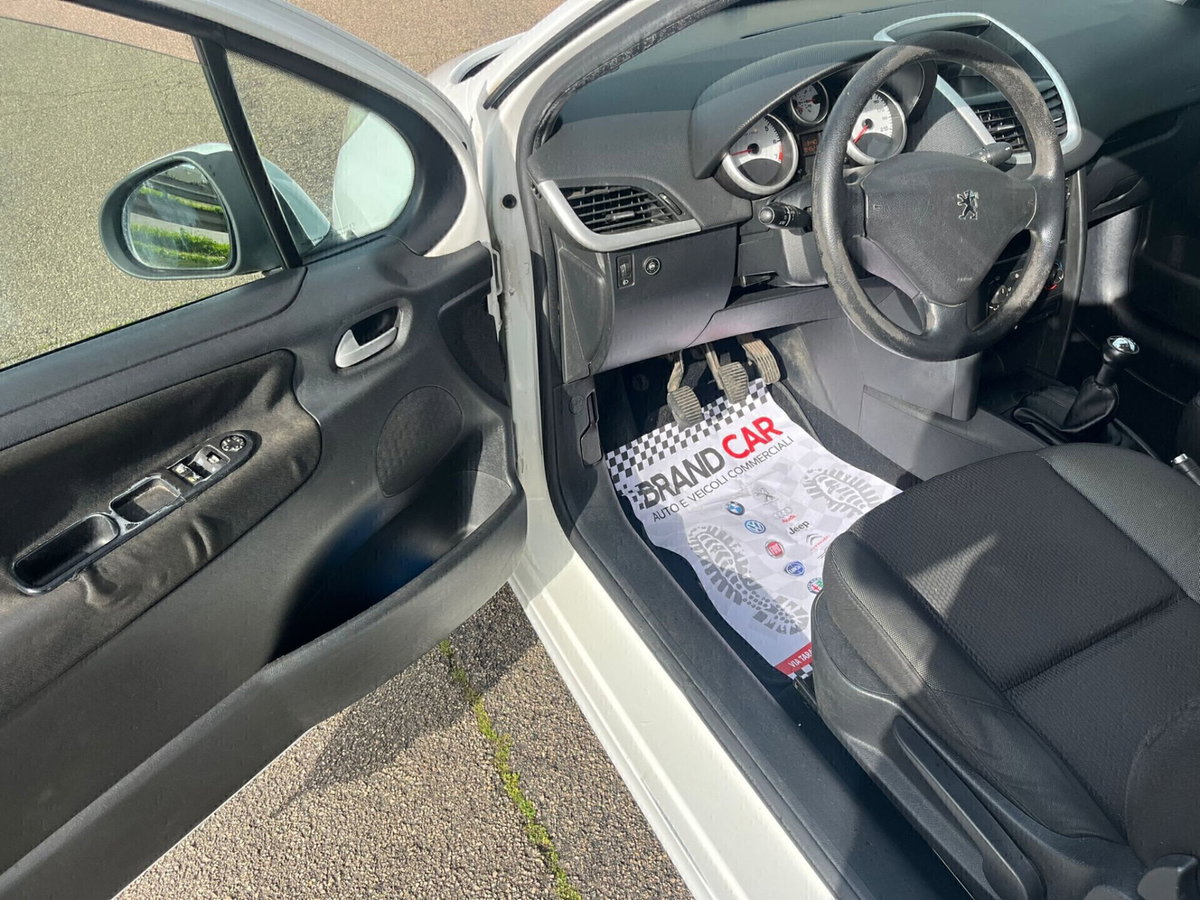 Peugeot 207 8V 75CV 3p. X Line ECO GPL (9)