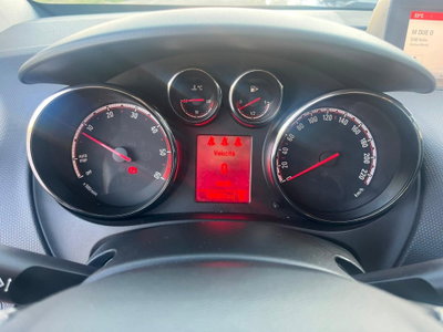 Opel Meriva 1.6 CDTI 110CV Start&Stop Cosmo (13)