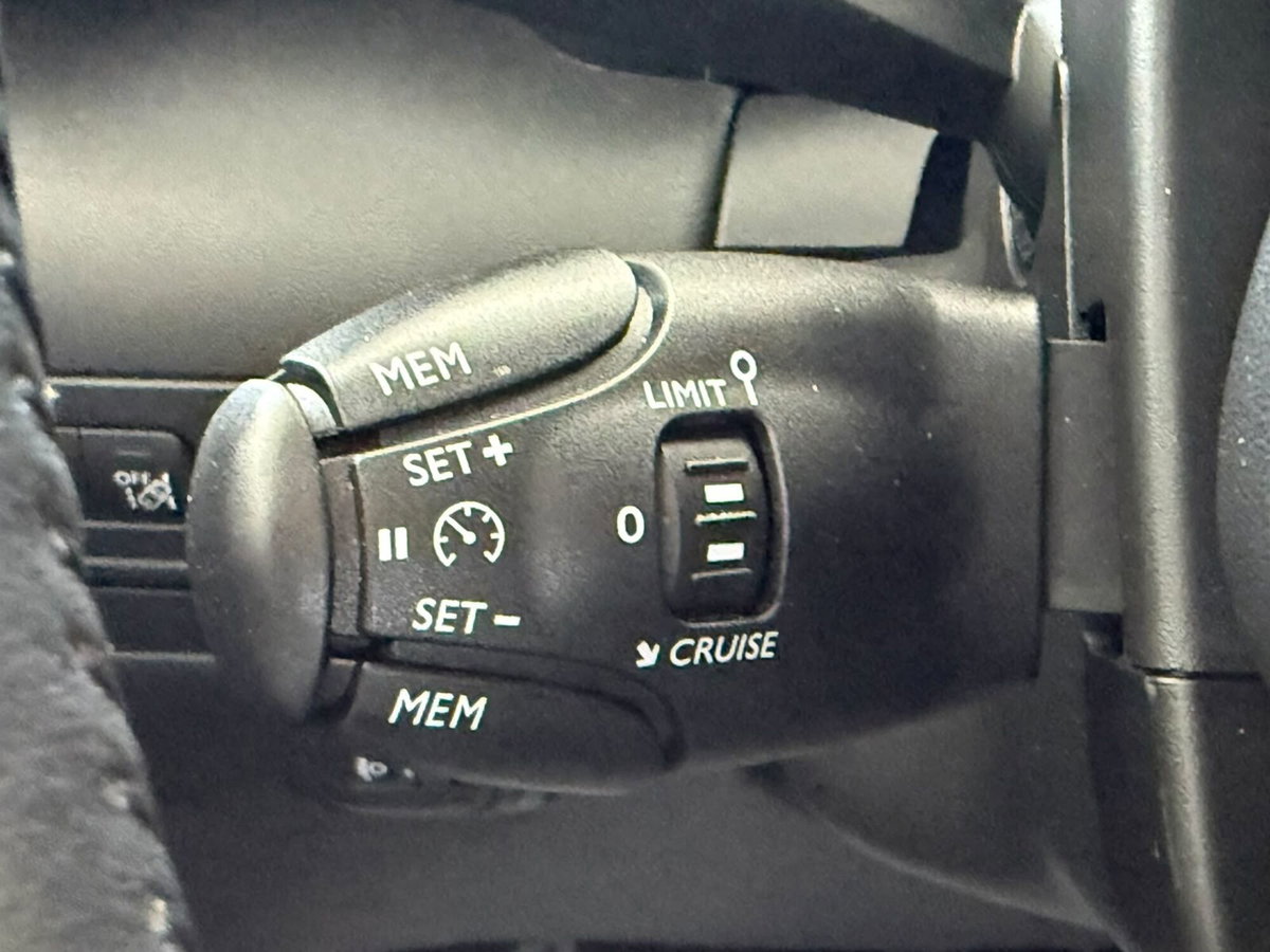 Citroen C3 Aircross BlueHDi 100 S&S Feel (16)