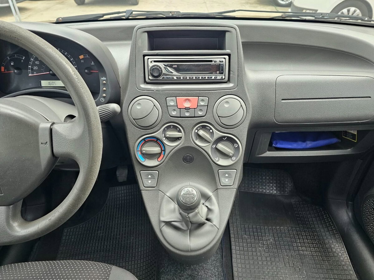 Fiat Panda 1.1 Active (9)