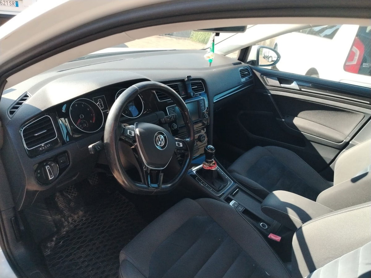 Toyota Aygo Connect 1.0 VVT-i 72 CV 5 porte x-cool (8)