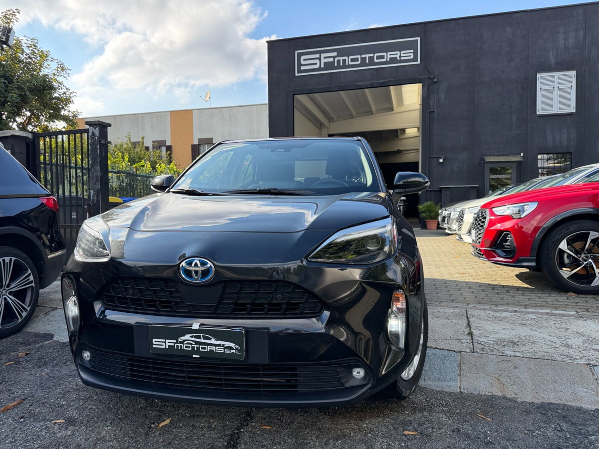Toyota Yaris Cross 1.5h GR Sport Black Sky fwd 116cv e-cvt