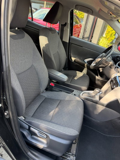 Toyota Yaris Cross 1.5h GR Sport Black Sky fwd 116cv e-cvt (14)