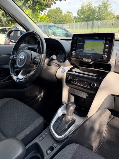 Toyota Yaris Cross 1.5h GR Sport Black Sky fwd 116cv e-cvt (15)